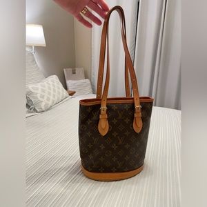 Louis Vuitton Petit Bucket Bag Monogram Canvas Brown